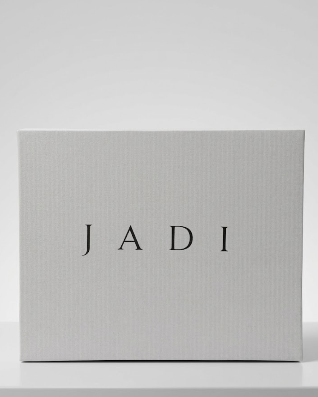 Gift-Ready & Secure Packaging