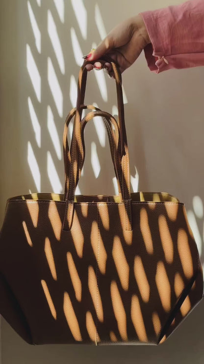 Savia Tote Brown